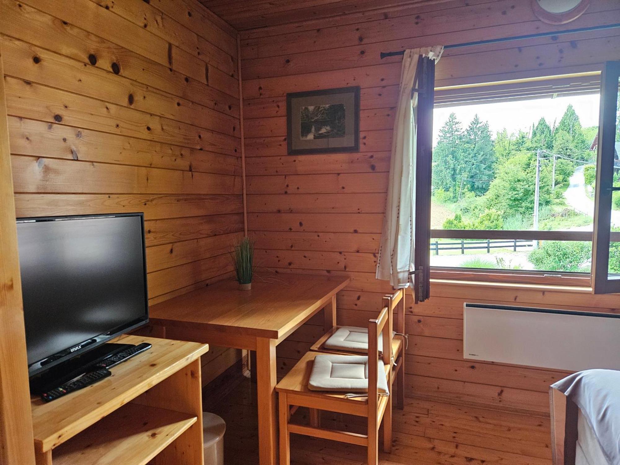 Apartment Mreznicka Kuca Duga Resa Exteriér fotografie