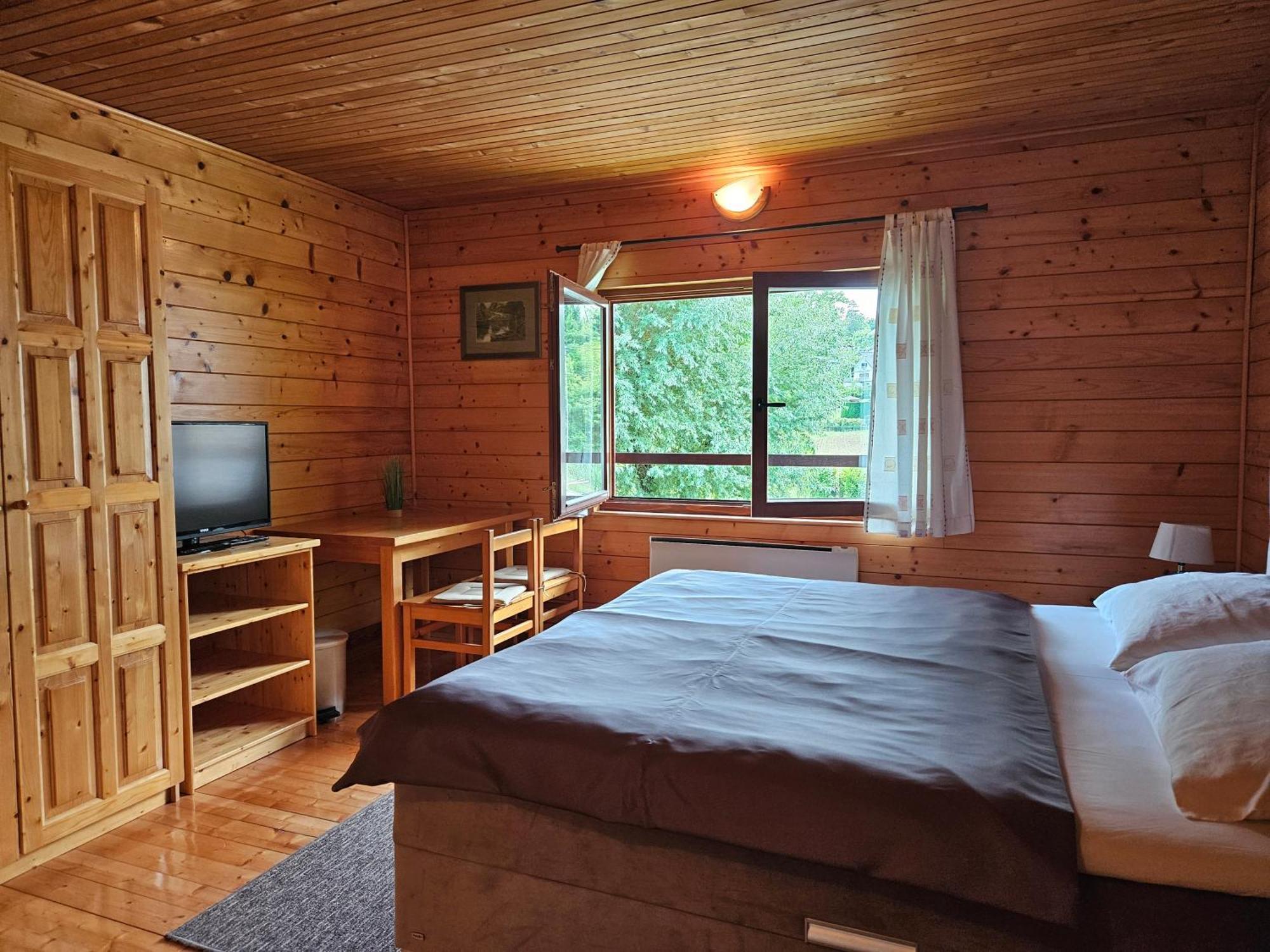 Apartment Mreznicka Kuca Duga Resa Exteriér fotografie