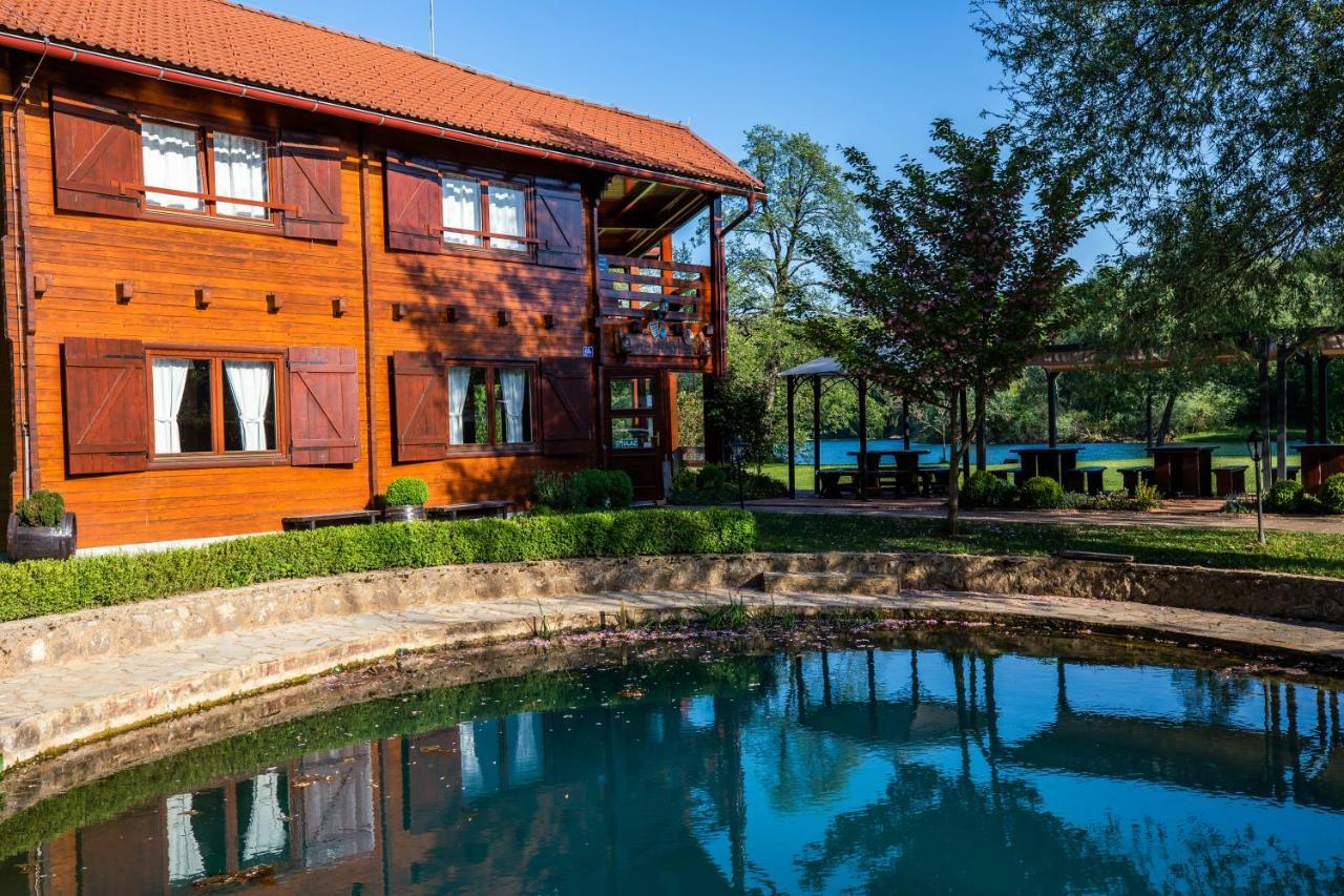 Apartment Mreznicka Kuca Duga Resa Exteriér fotografie
